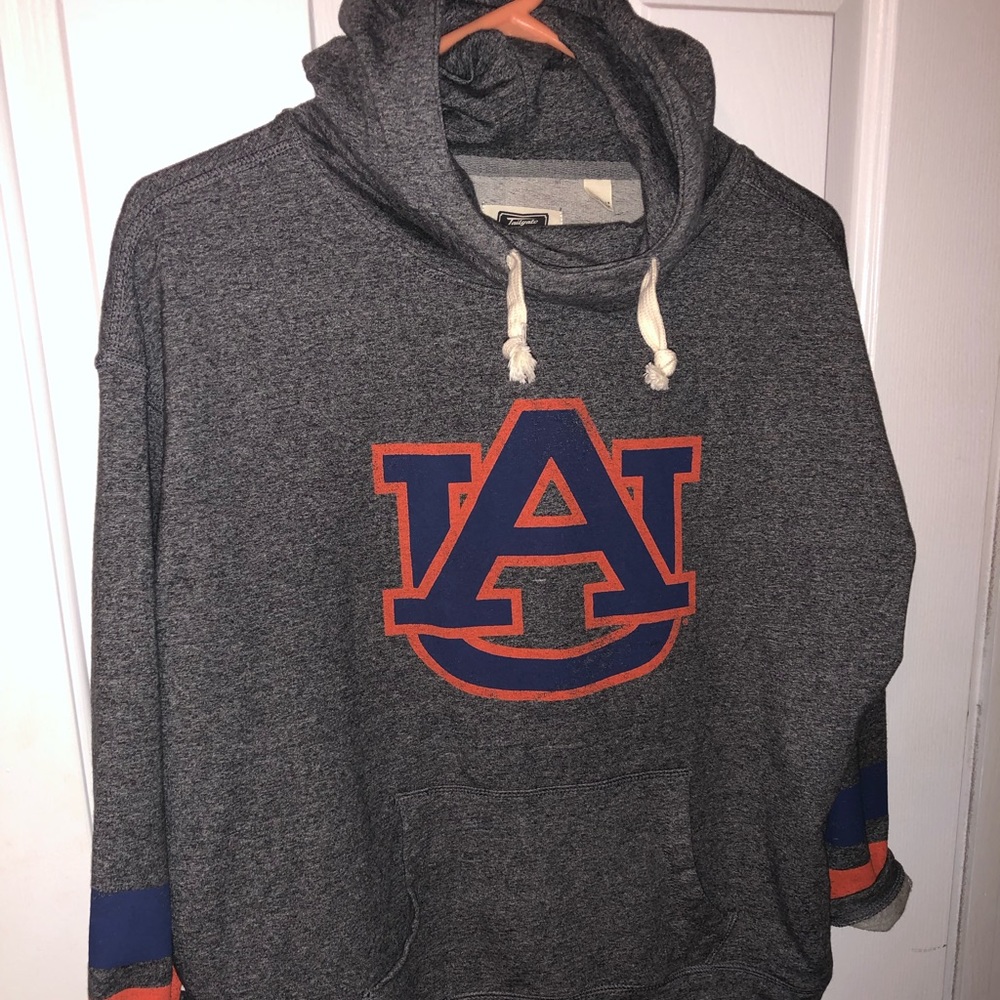 Auburn cropped hoodie